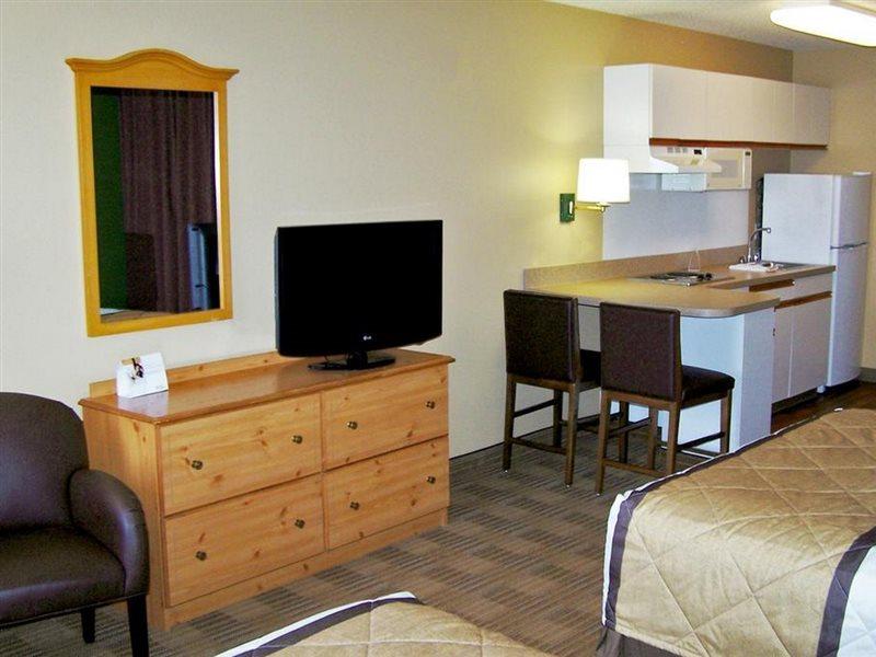 Extended Stay America Suites - Milwaukee - Брукфилд Экстерьер фото