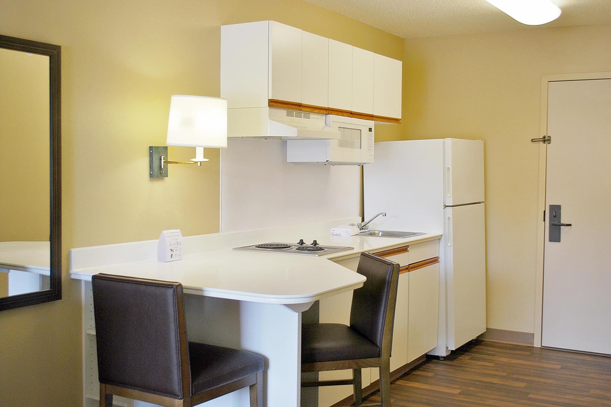 Extended Stay America Suites - Milwaukee - Брукфилд Экстерьер фото