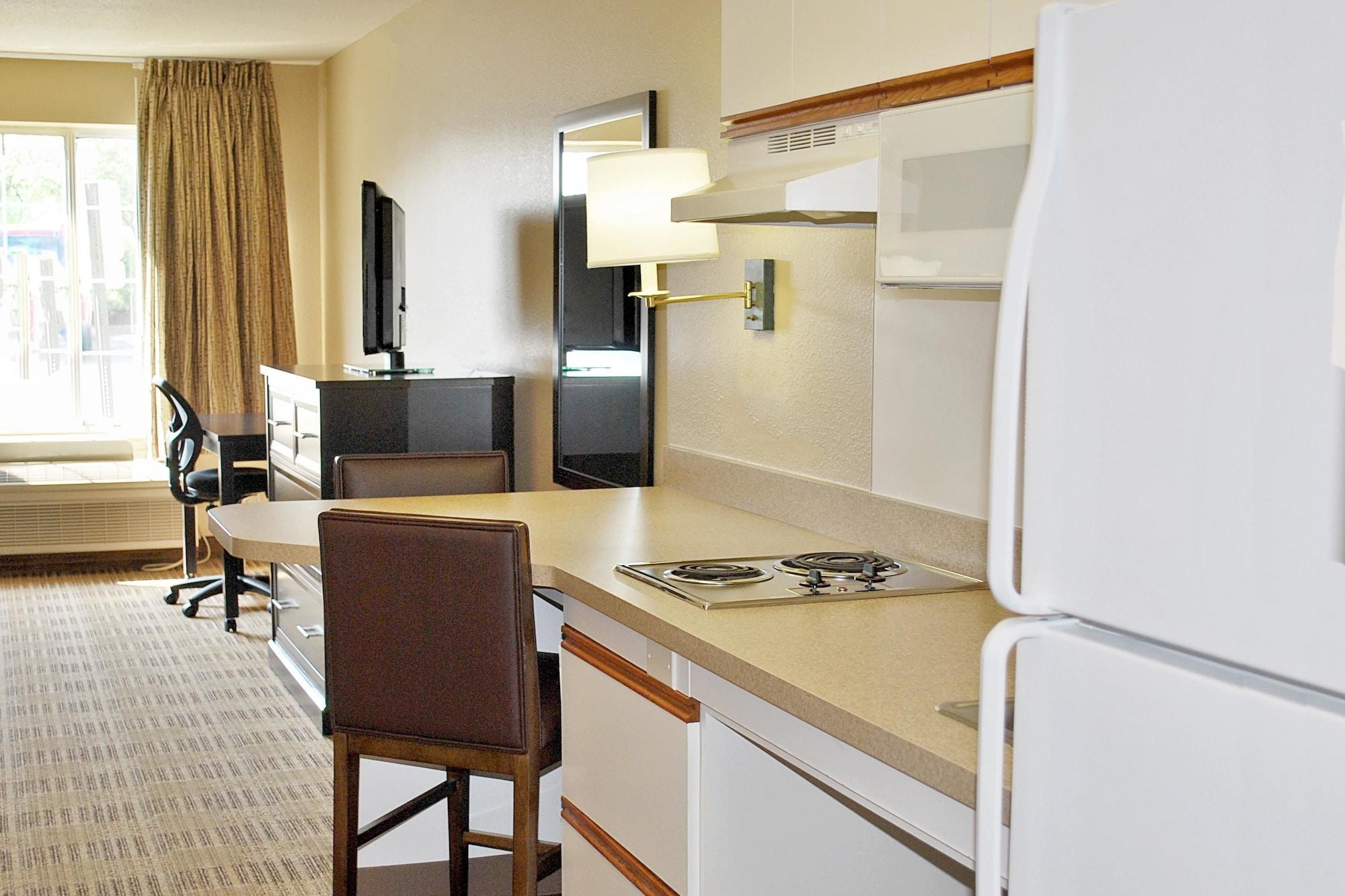 Extended Stay America Suites - Milwaukee - Брукфилд Экстерьер фото