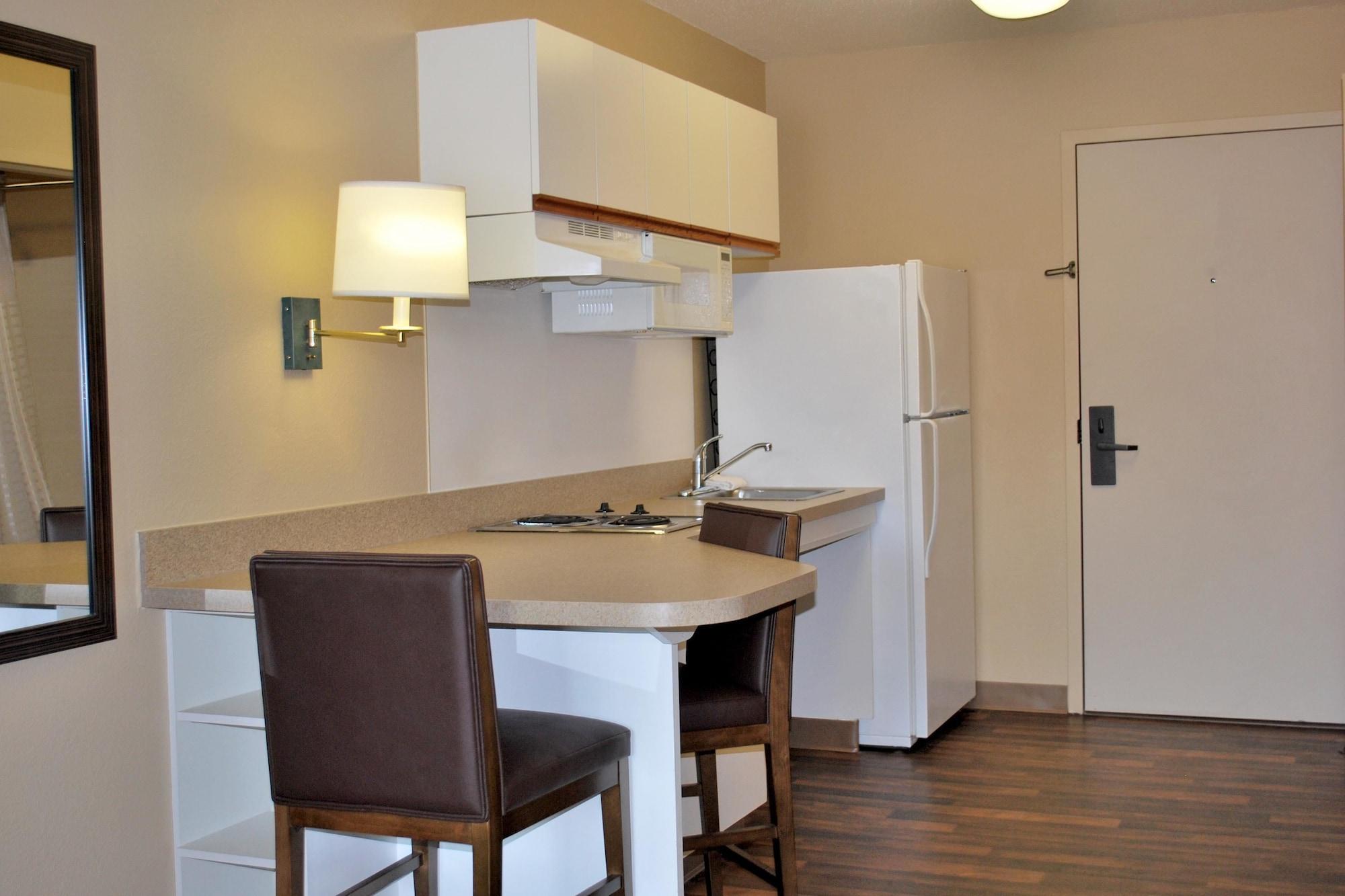 Extended Stay America Suites - Milwaukee - Брукфилд Экстерьер фото