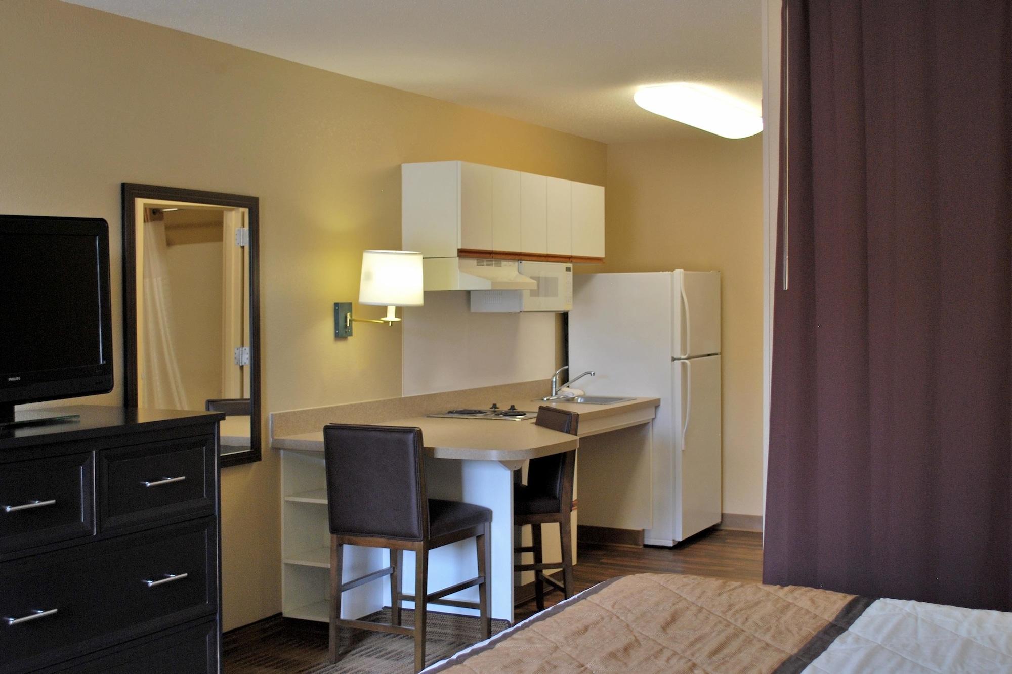 Extended Stay America Suites - Milwaukee - Брукфилд Экстерьер фото